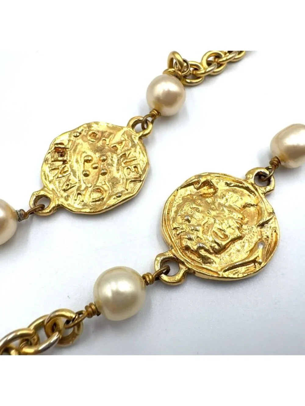 Chanel CC Logo Coin Motif Metal Faux Pearl Gold Necklace